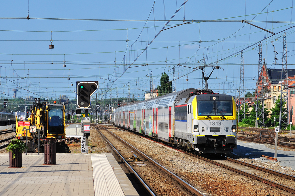 ES60U3-1819