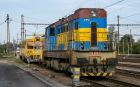 742 454-2