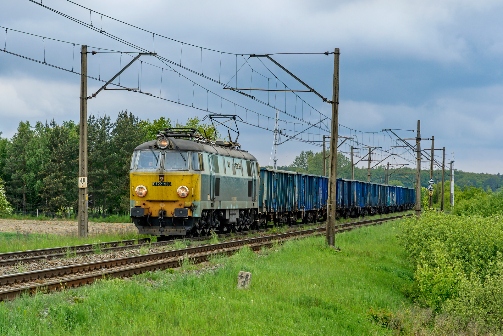 ET22-933