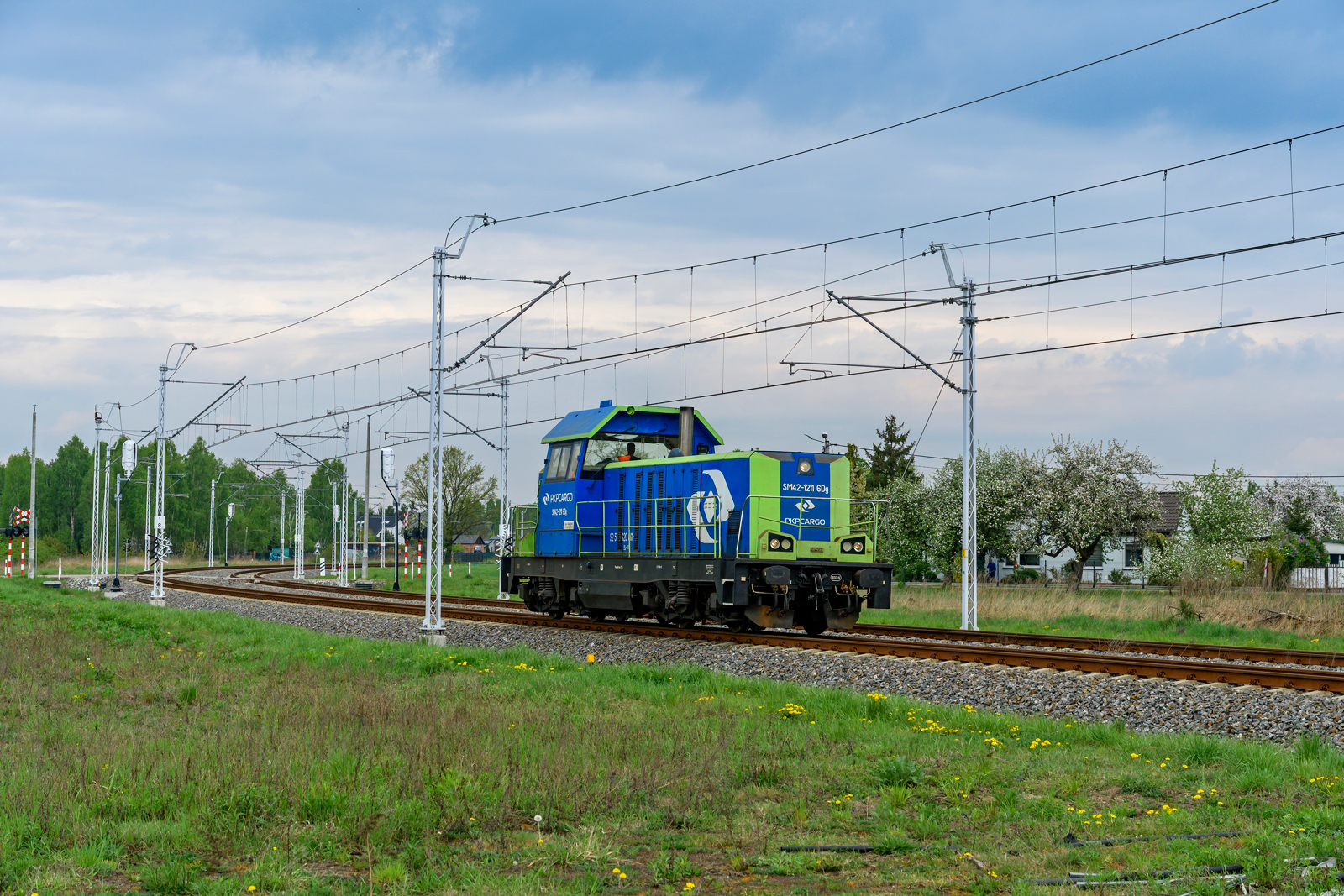 SM42-1211