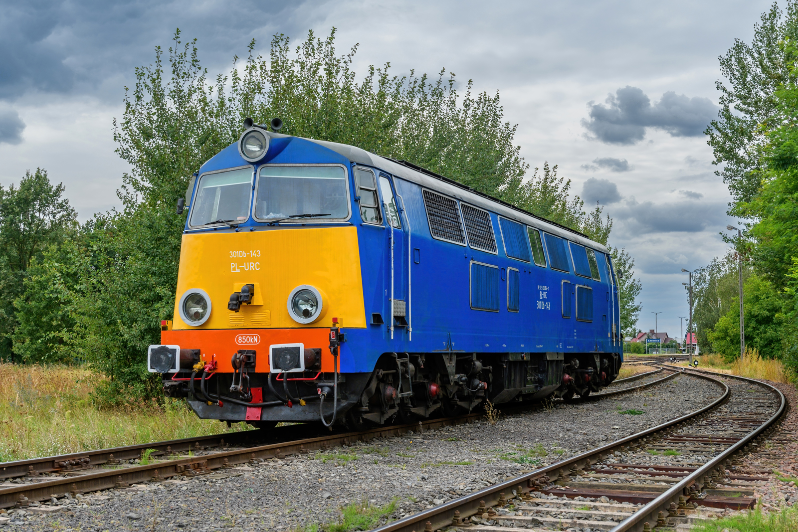 301Db-143