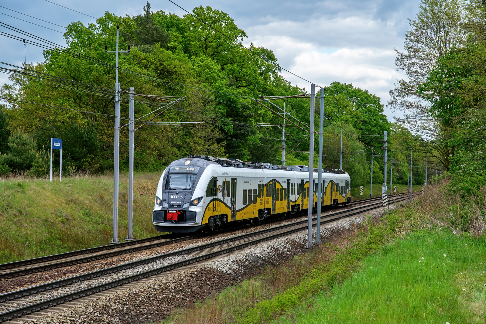 48WEc-041