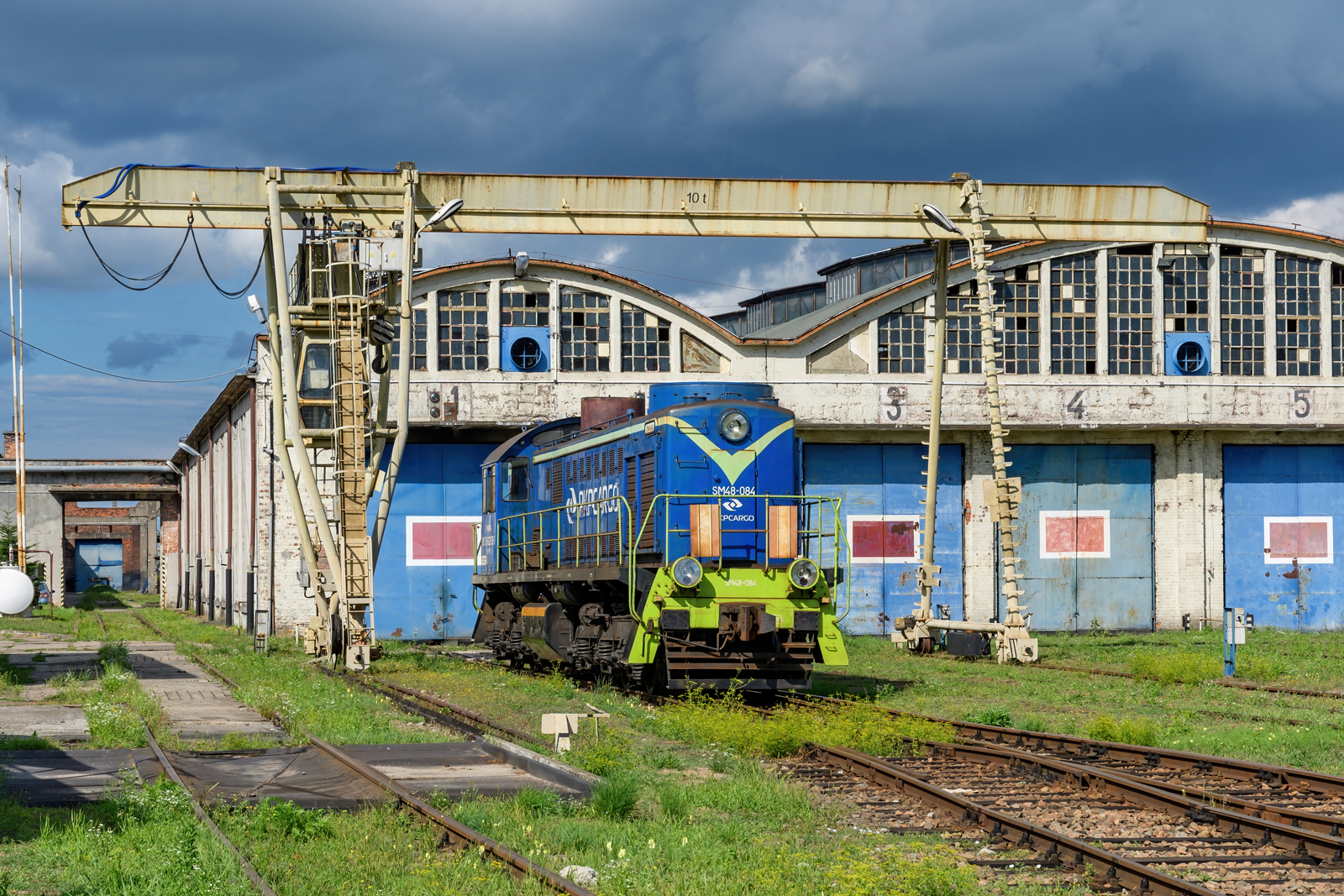 SM48-084